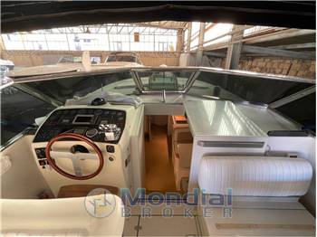 Cantieri Navali di Roma Itama 38